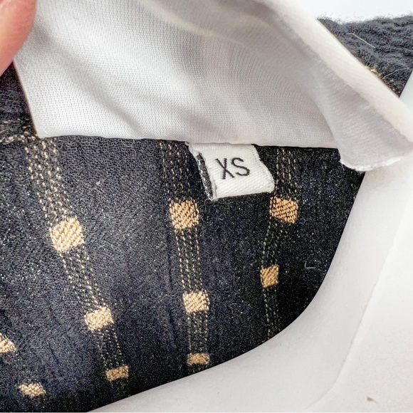 Cecilie Copenhagen black top with cream colored squares - Picture 4 of 5